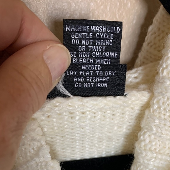 Rue21 Cream Hooded Sweater - Picture 5 of 7